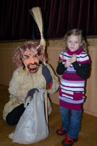 Mikulášské zpívání u stromečku - 3.12.2010